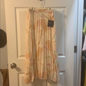 NWT Roolee Skirt.